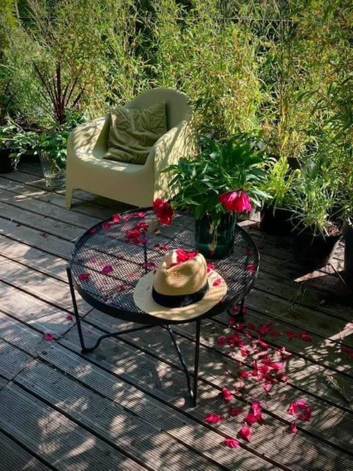 Villa Riverfront In The Garden *